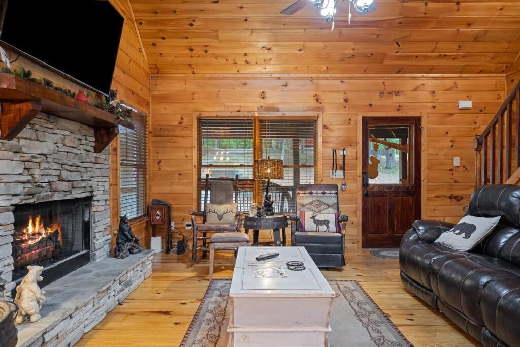 Lakeside Retreat Hot Tub Fishing Hiking Ellijay Εξωτερικό φωτογραφία