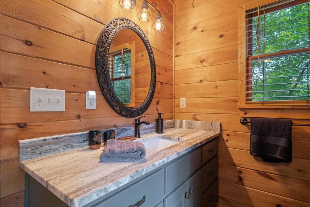 Lakeside Retreat Hot Tub Fishing Hiking Ellijay Εξωτερικό φωτογραφία
