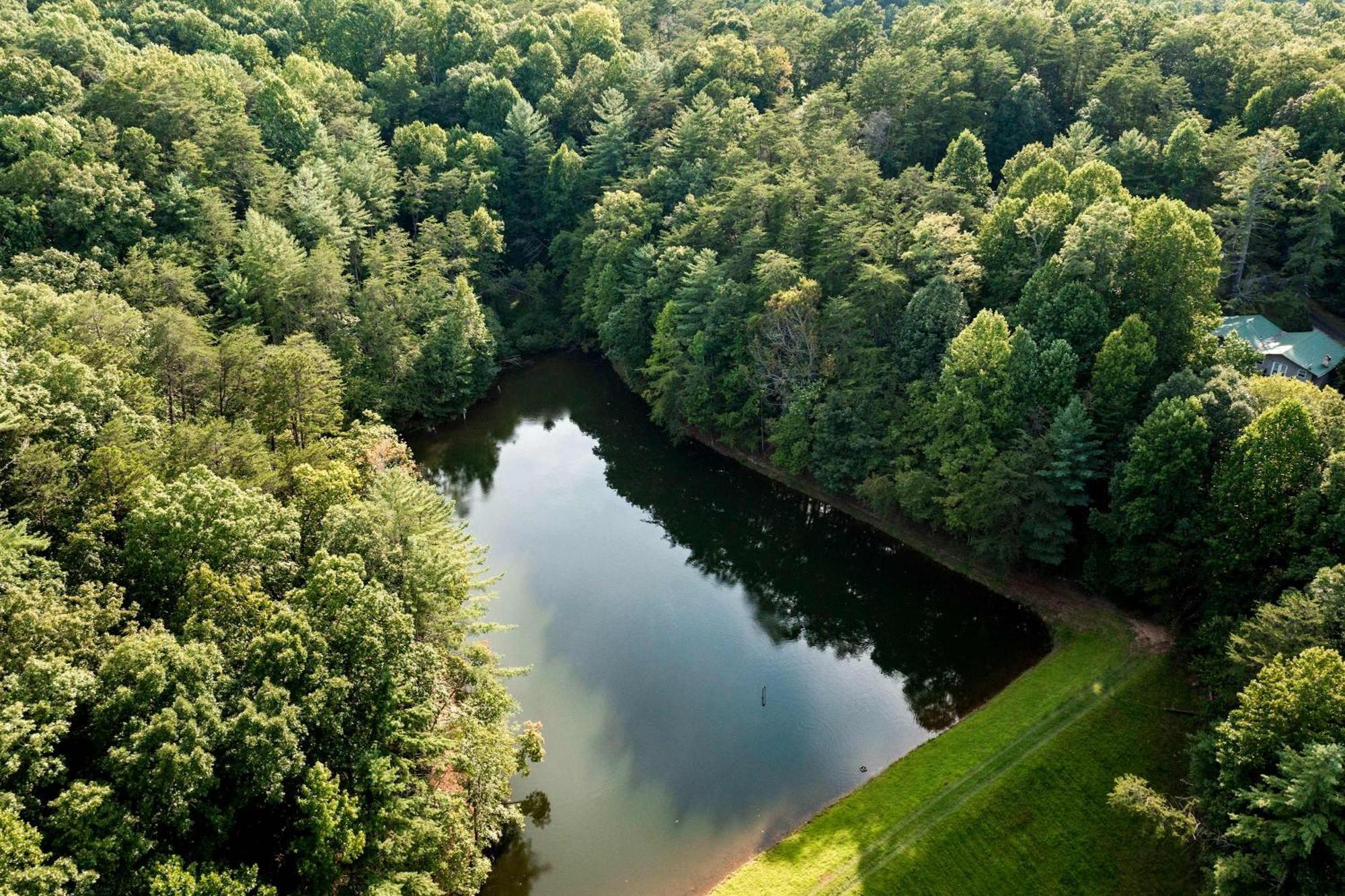 Lakeside Retreat Hot Tub Fishing Hiking Ellijay Εξωτερικό φωτογραφία