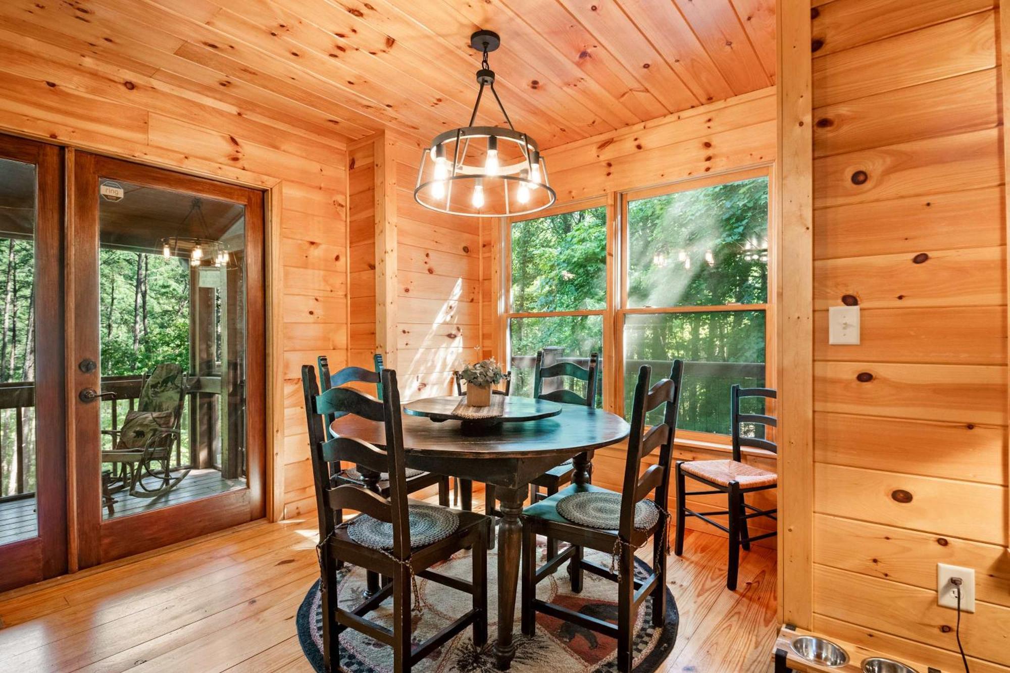 Lakeside Retreat Hot Tub Fishing Hiking Ellijay Εξωτερικό φωτογραφία